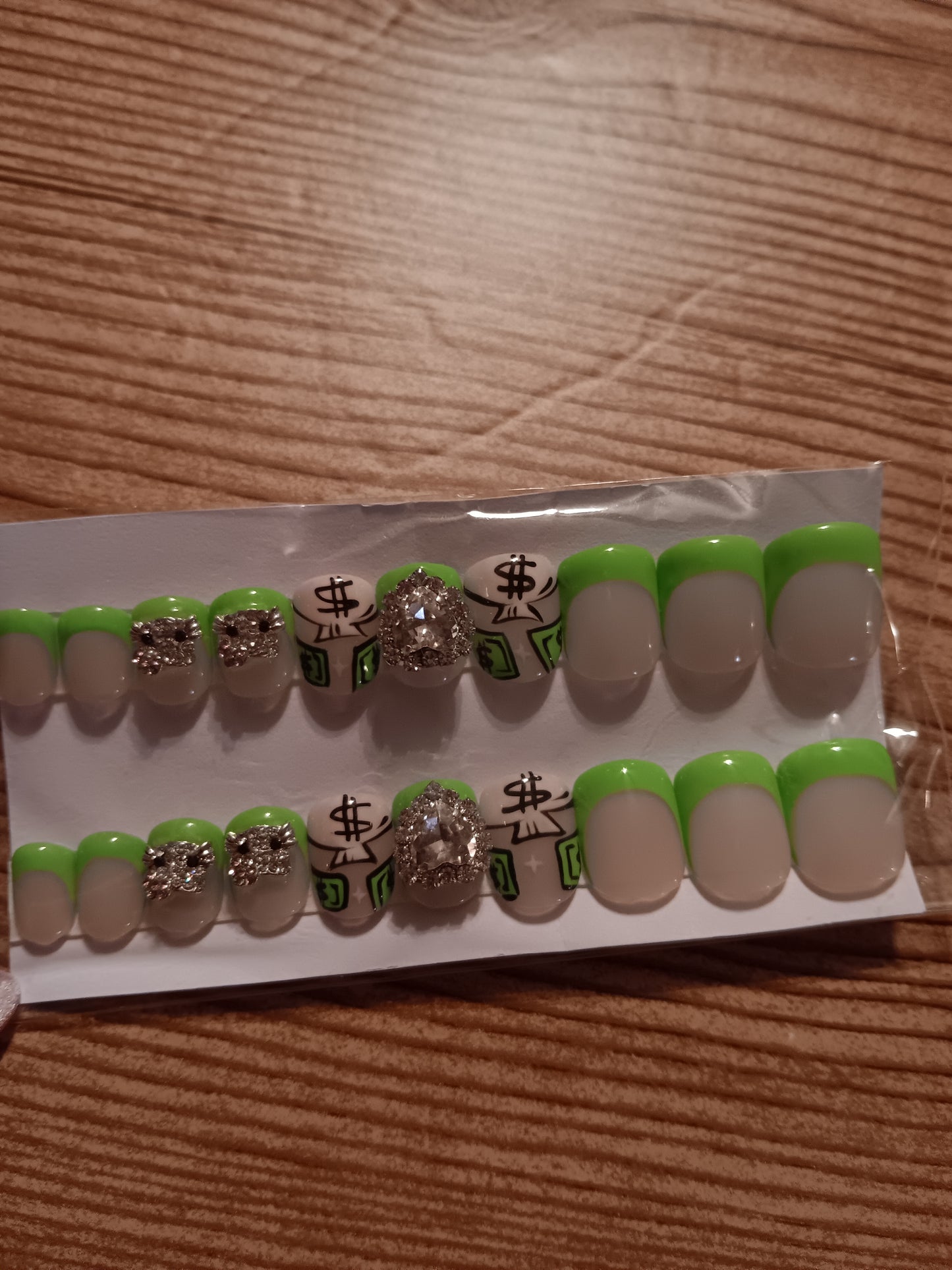 Money Grow (Short square ) Press-On nails